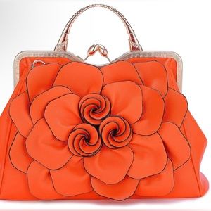 Exquisite Leather Flower Kiss-Lock Handbag